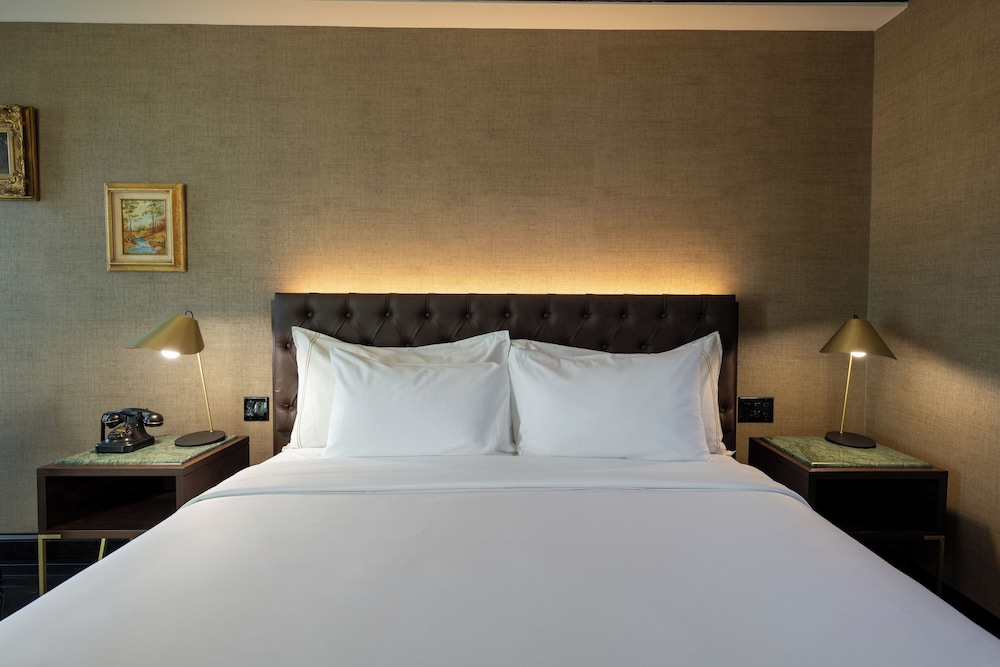 Whisky Hotel - photo 8