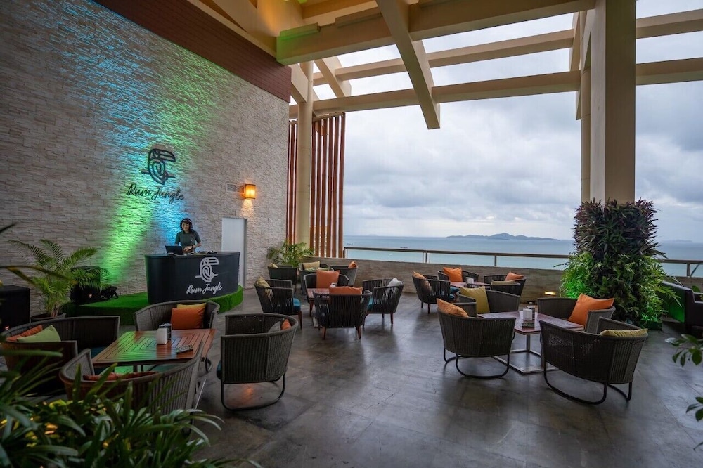 מזון ומשקאות