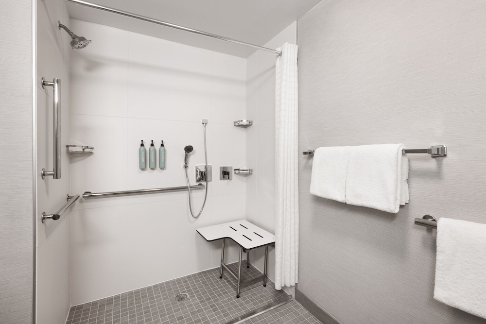 Courtyard by Marriott Memphis Airport - photo 20