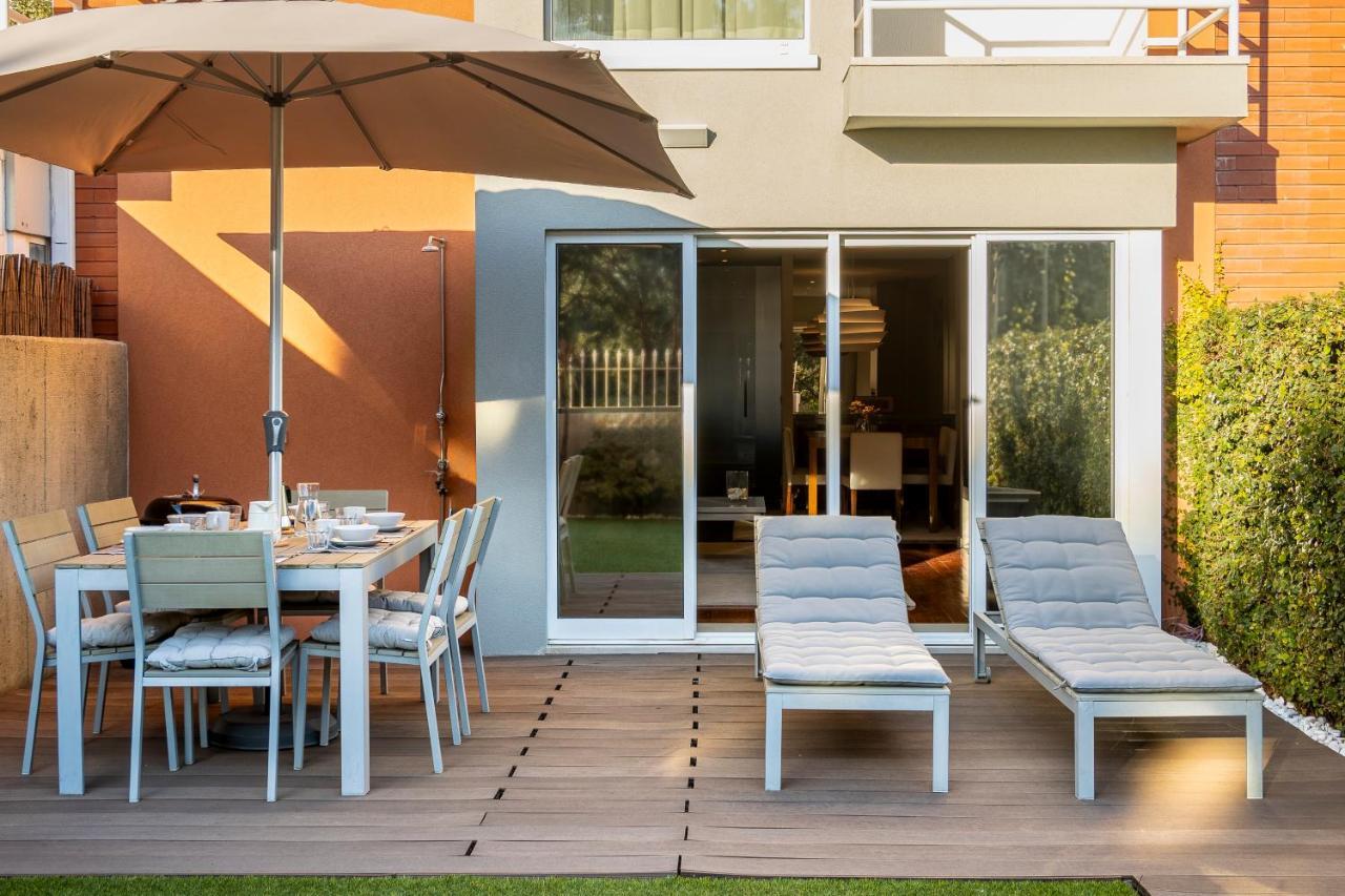 Front Beach Villa Cabedelo — 4-Star Luxury Hotel in Viana Do Castelo, Portugal