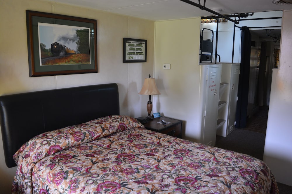 The Evergreen Inn Motel and RV Park - photo 7
