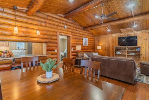 The Alaskan Dream Lodge — 4-Star Luxury Hotel in Fairbanks, United States