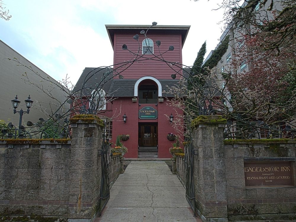 Excelsior Inn - photo 8
