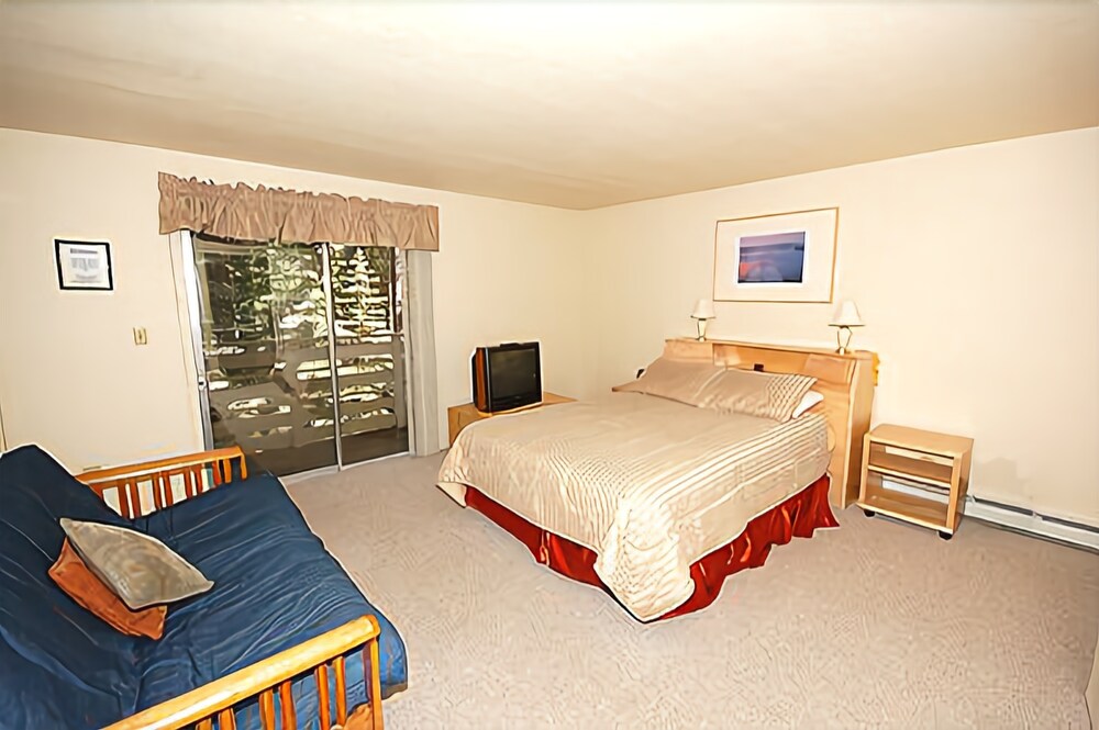 2263 Colorado Avenue By Redawning — South Lake Tahoe