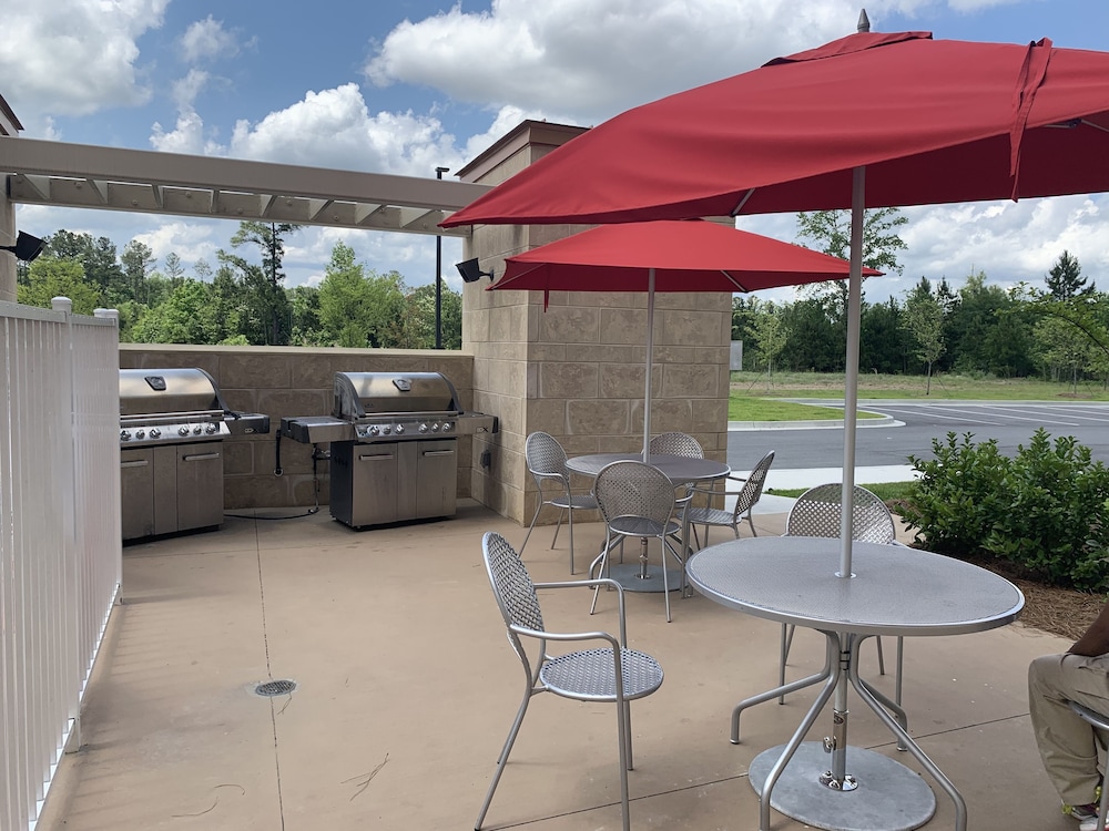 Home2 Suites by Hilton Savannah Airport - photo 39