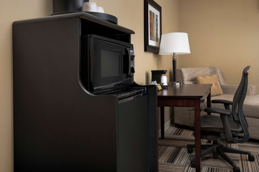 Hampton Inn Knoxville East - photo 12