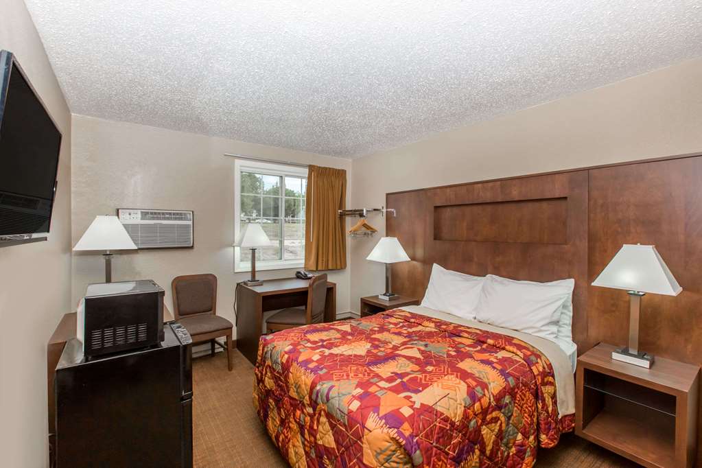 Days Inn by Wyndham Pierre - photo 9
