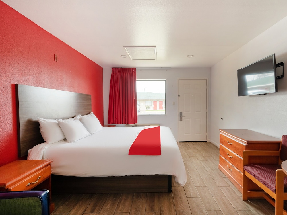 OYO Hotel San Antonio near AT&T Center - photo 2