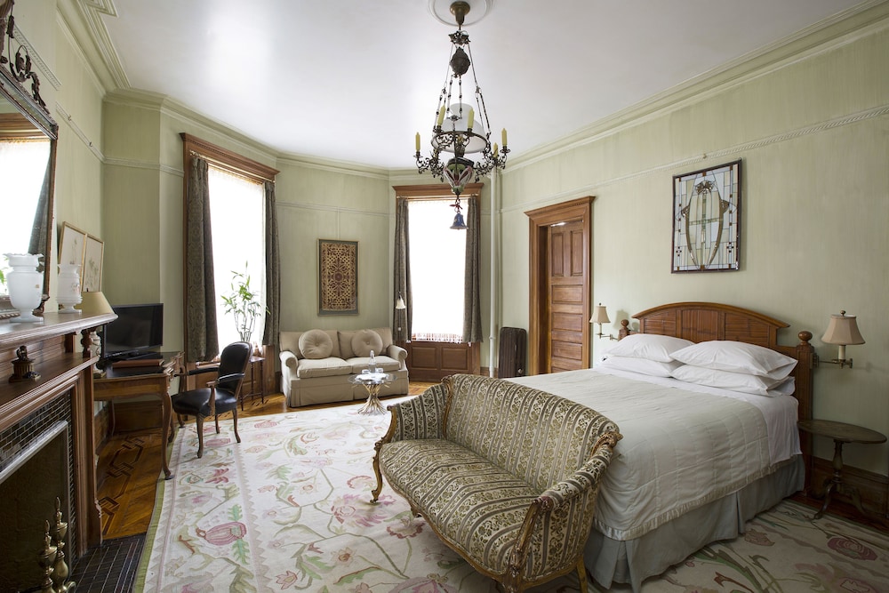 Suites in a Manhattan Mansion - photo 5