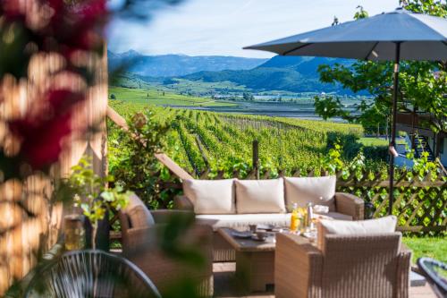 Residence 1963 Apartments — 4-Star Luxury Hotel in Termeno, Italy