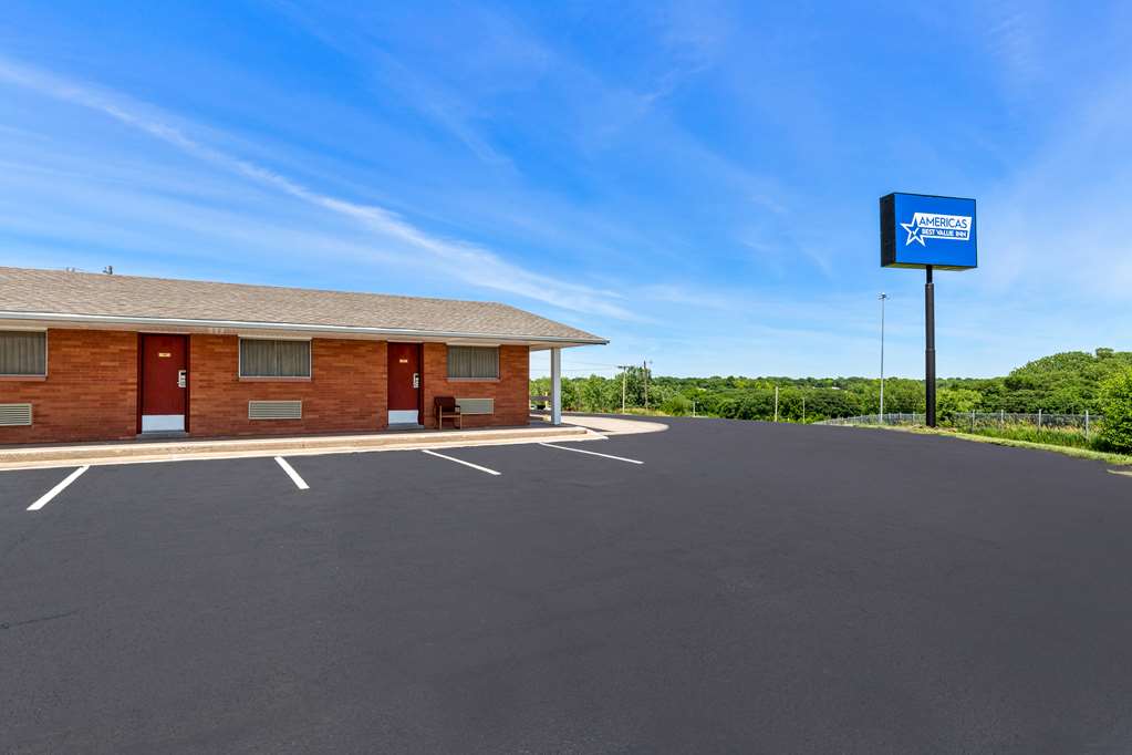Americas Best Value Inn Belleville - featured photo