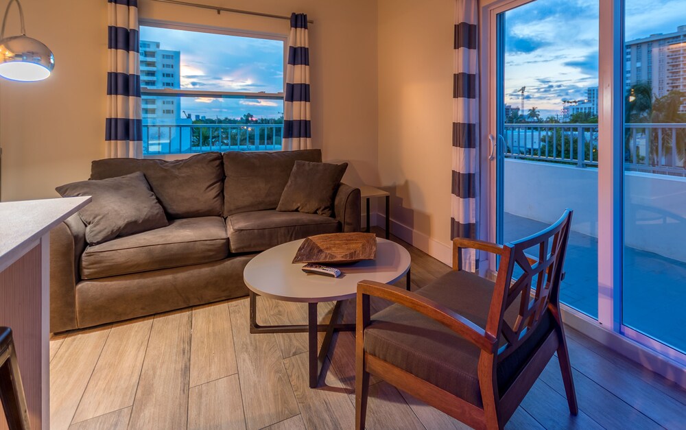 Seville Hotel and Apartments - photo 36