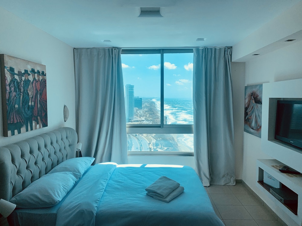 C Tower Apartments in Netanya, Israel