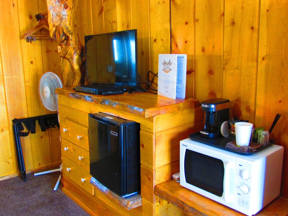 Chinook Winds Motel - photo 6