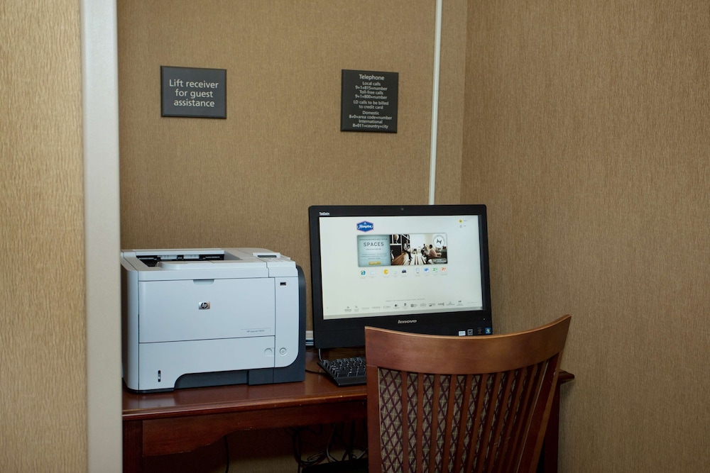 Hampton Inn Freeport - photo 28