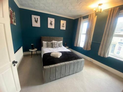 Cosy 4 Bedroom House in Chatham — 4-Star Luxury Hotel in Chatham, United Kingdom