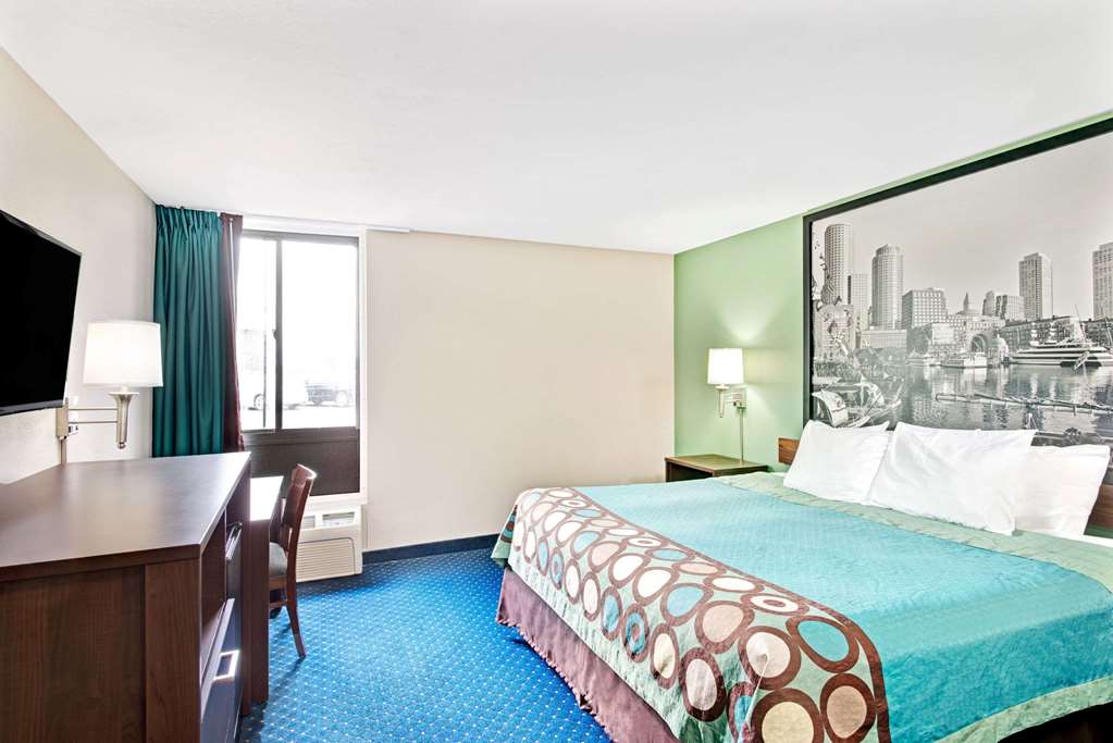 Super 8 by Wyndham Brockton - photo 8