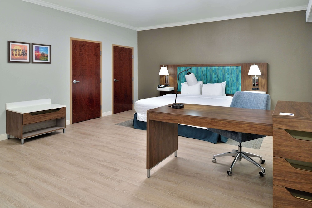 Hampton Inn & Suites Greenville - photo 10