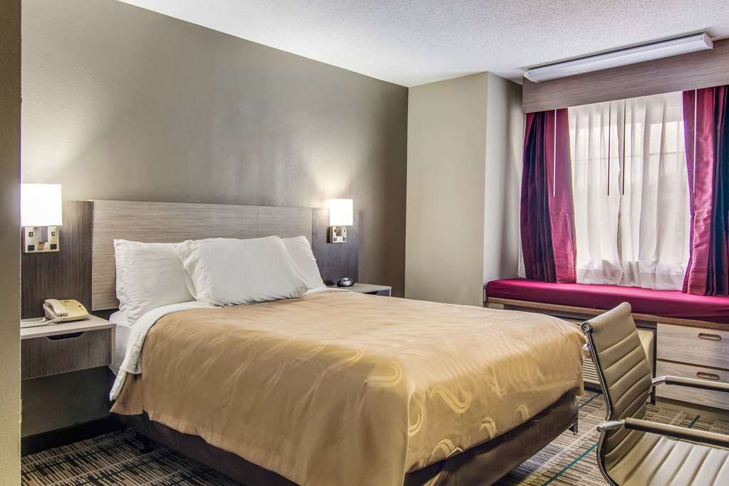 Quality Inn & Suites Grove City Outlet Mall - photo 4