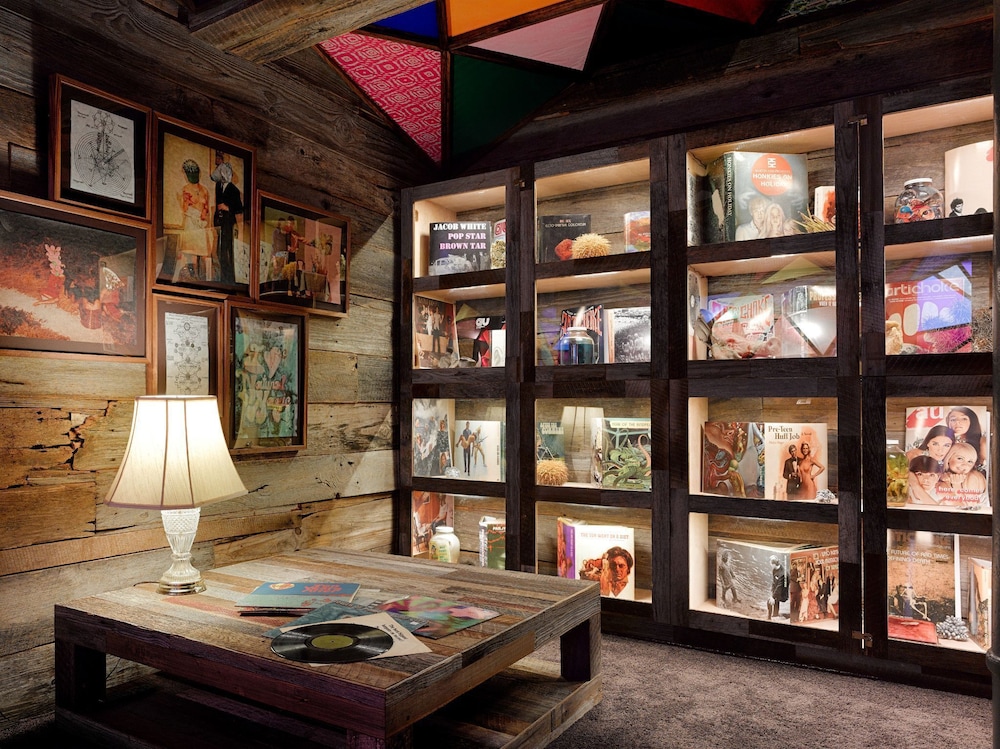 21c Museum Hotel Louisville - photo 12