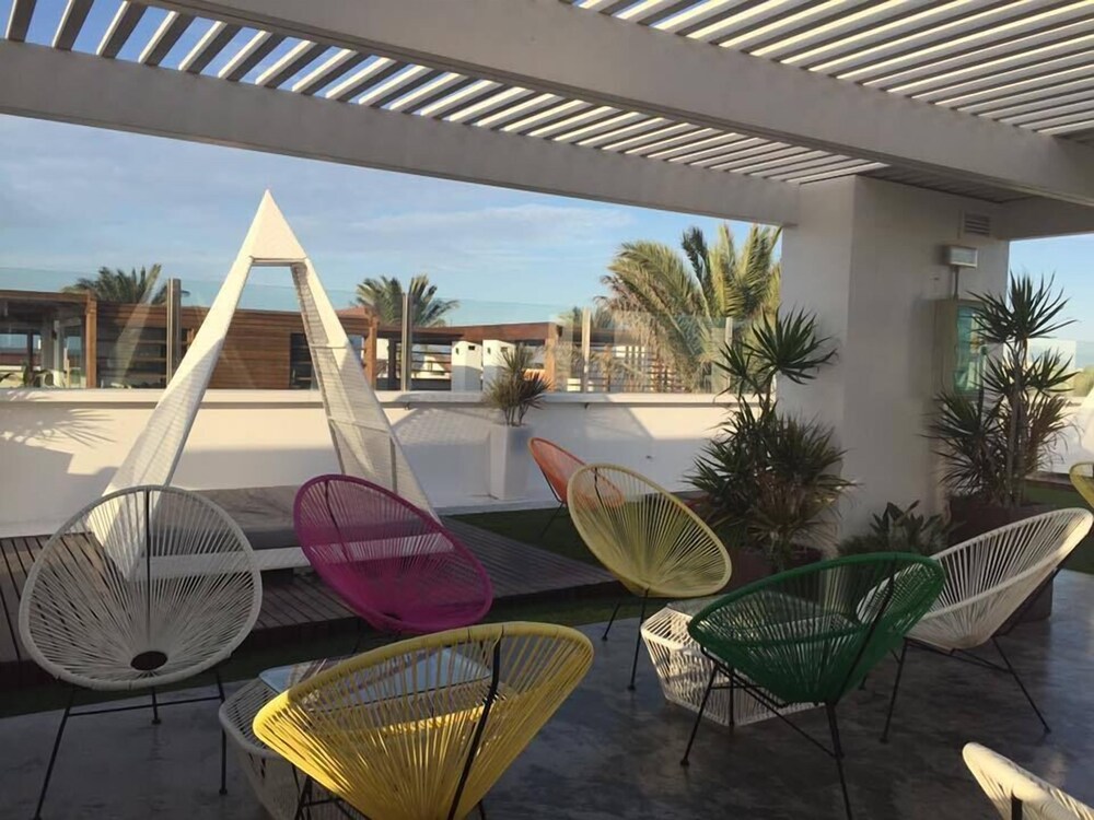 Cozy Sunset and Pool in Corralejo, Spain