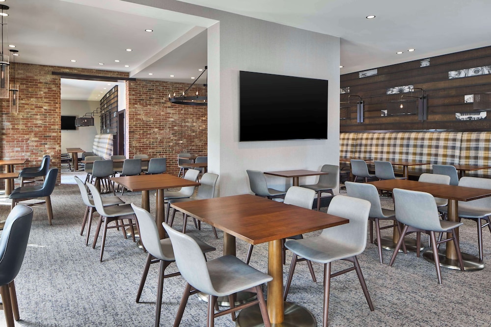 Homewood Suites by Hilton Savannah Historic Dist Riverfront - photo 55
