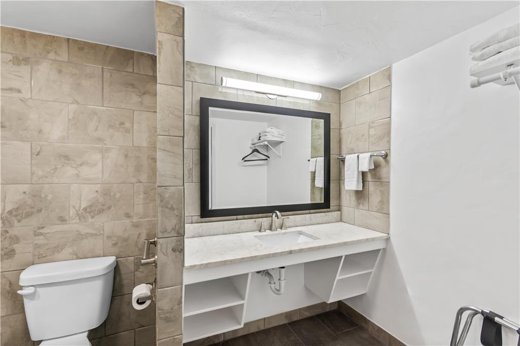 Americas Best Value Inn & Suites Williamstown - photo 32