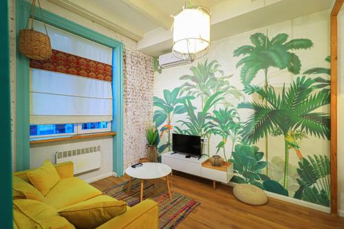 Unique and Beautiful 1BR Apt in Historic Tbilisi by Wehost