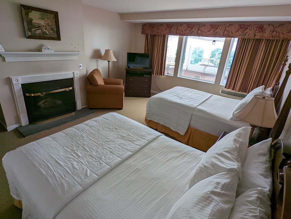 The Lucerne Inn - photo 22