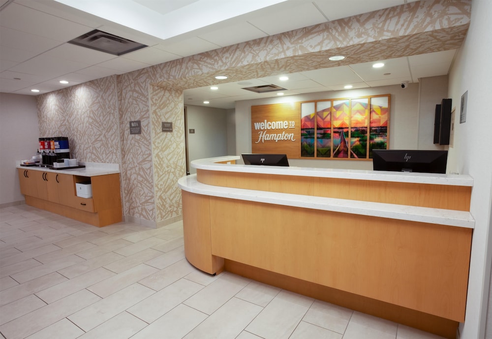 Hampton Inn Salt Lake City North - photo 8