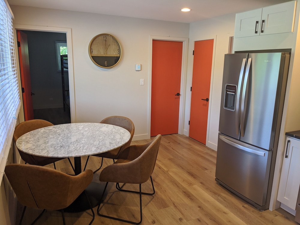 4411 Inn & Suites - photo 27