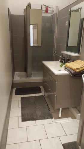 Appartemment Meublee in Frontignan, France