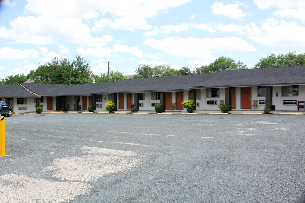 Sun Valley Motel - photo 38