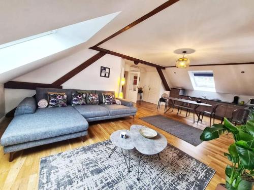 L'alchimiste Appartement Moderne Avec Jacuzzi — 4-Star Luxury Hotel in Bitche, France