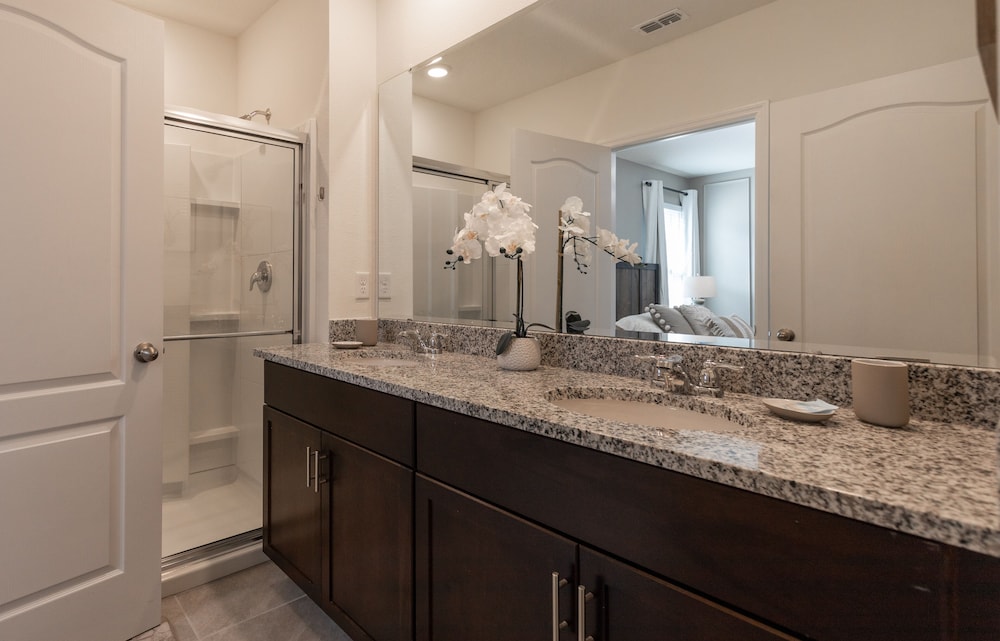 7660oml solterra Resort 5 Bedroom Home by RedAwning - photo 19