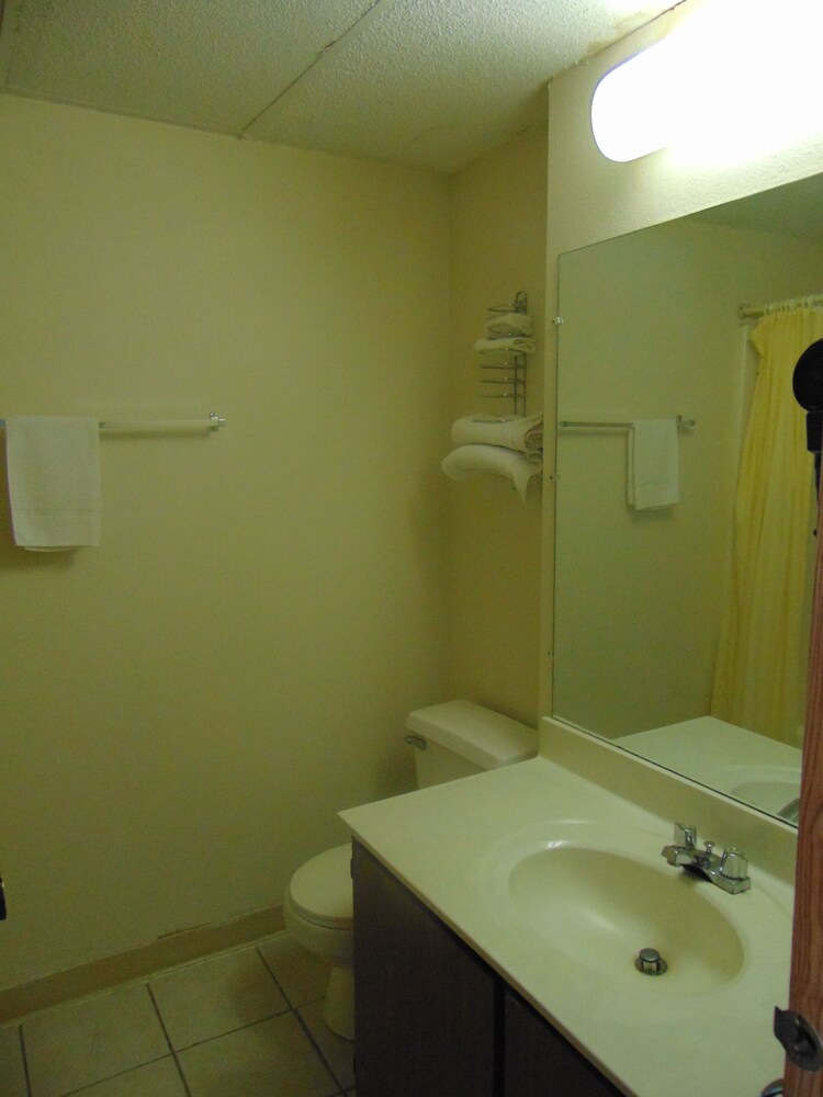 Shayona Inn Extended Stay - photo 22
