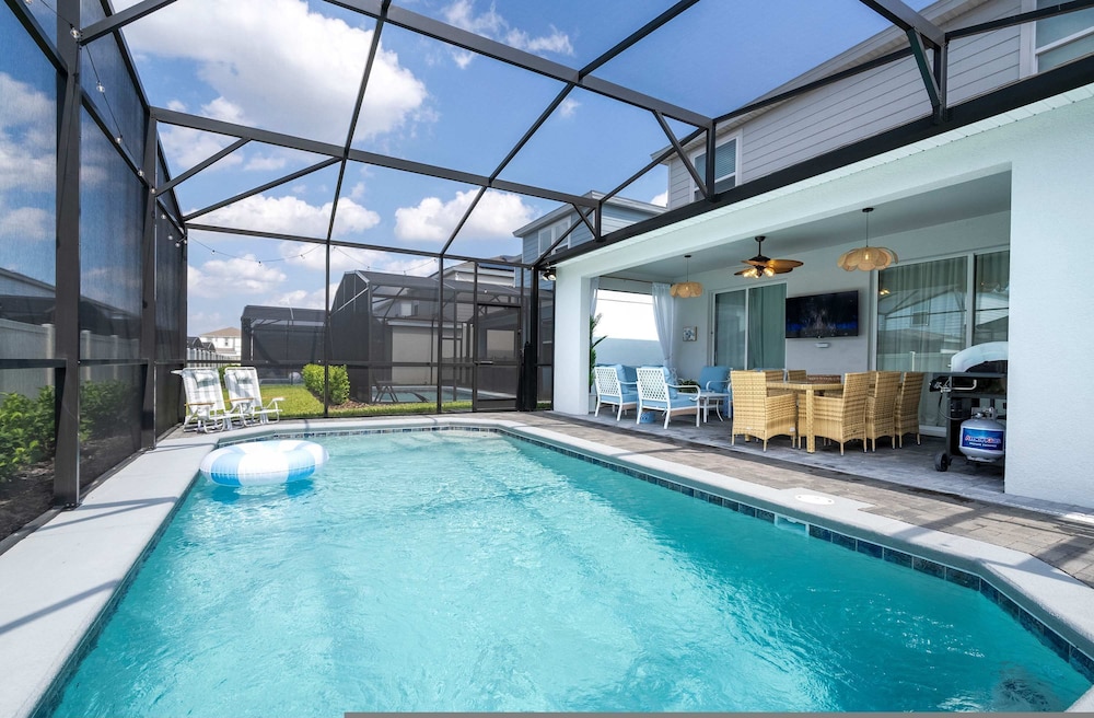 Amazing 5 Suite Home With Resort style Amenities - photo 26