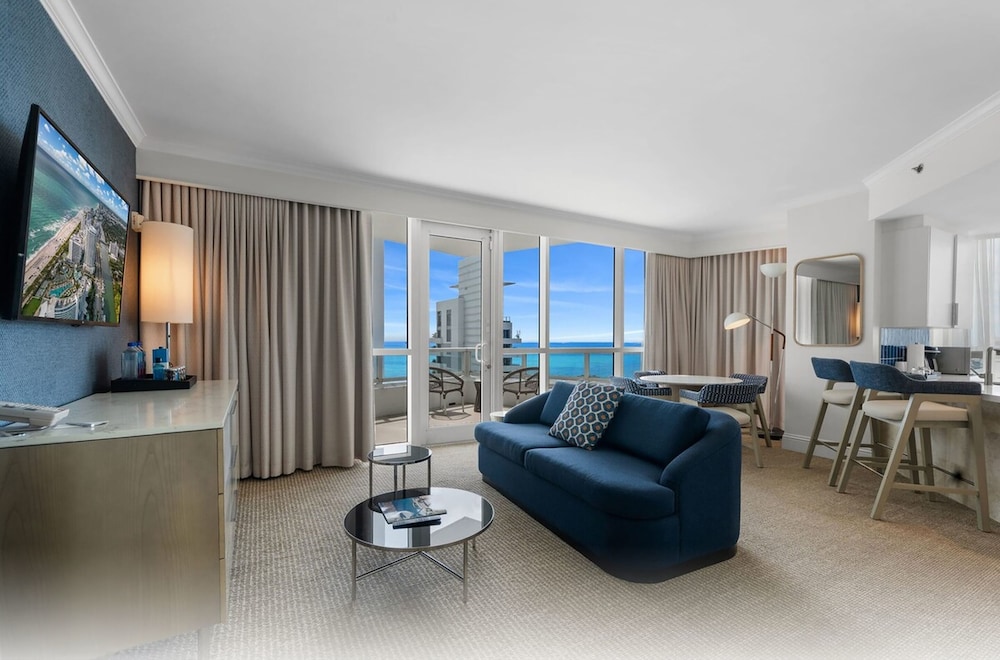 Fontainebleau Miami Beach Private Luxury Suites - photo 232