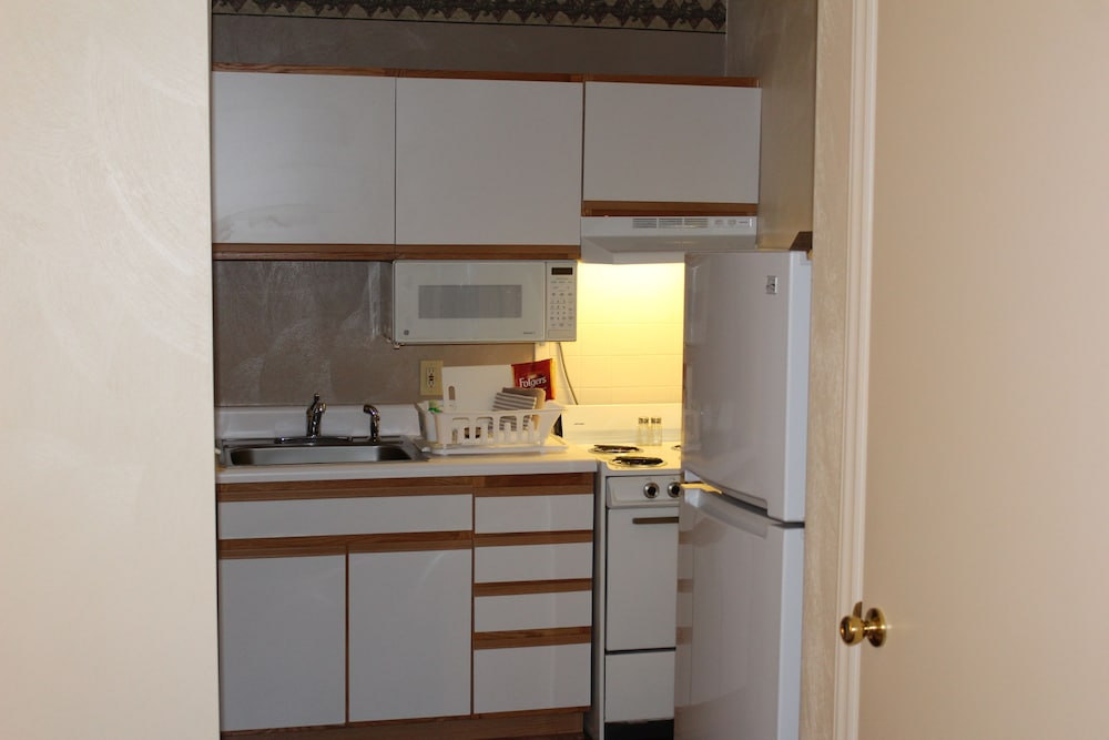 Affordable Suites Statesville - photo 24