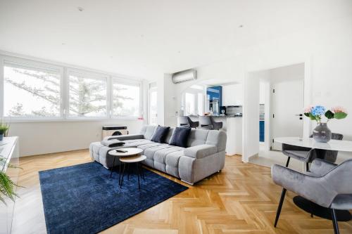 Tranquil Hideaway on Gellért Hill with Parking — 4-Star Luxury Hotel in Budapest, Hungary