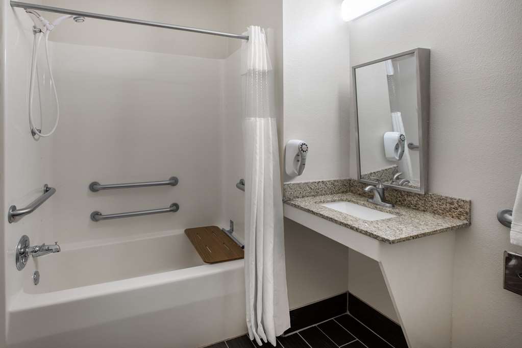 Baymont by Wyndham South Haven - photo 6