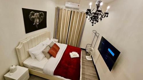 Bangrak house 200 meters near BTS SaphanTaksin in city
