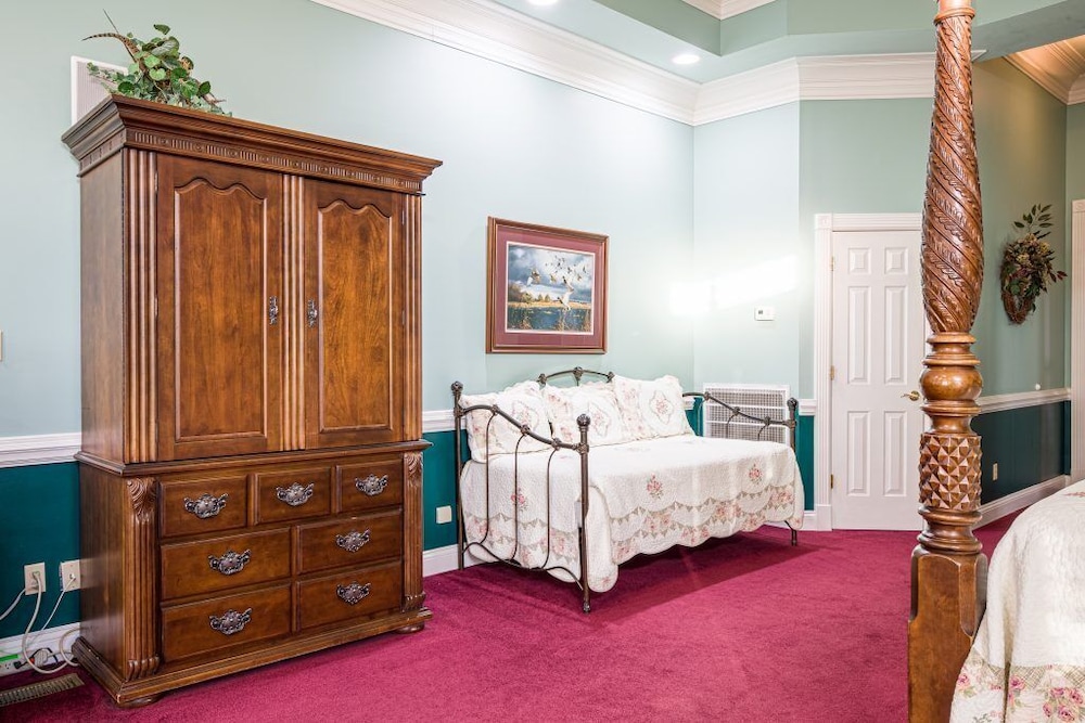 Whitestone Inn - photo 31