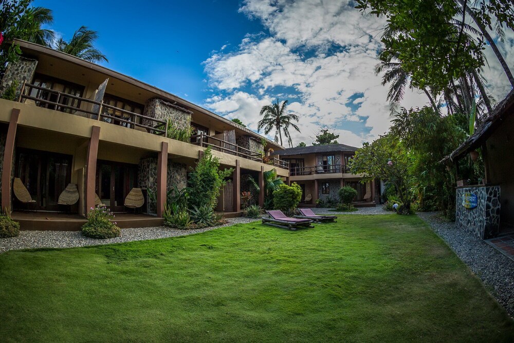 Reef Retreat Resort in Malay, Philippines