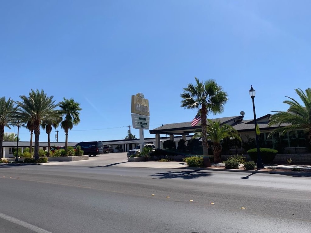 The Sands Motel - photo 37