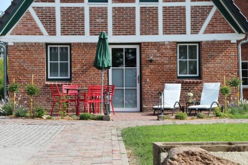 Ferienhaus Alwine — hotel in Jork