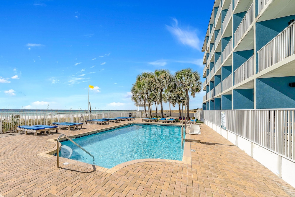 Sugar Sands Beachfront Hotel a By The Sea Resort - photo 44