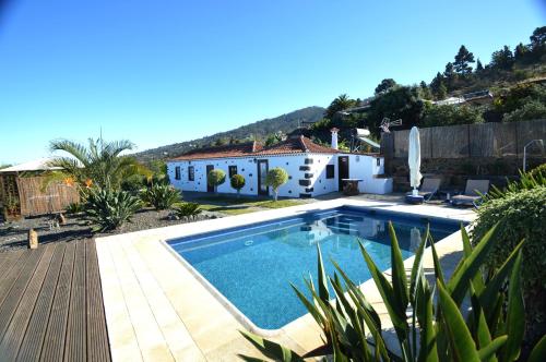 Sol y Mar - carbon neutral hotel in Tijarafe