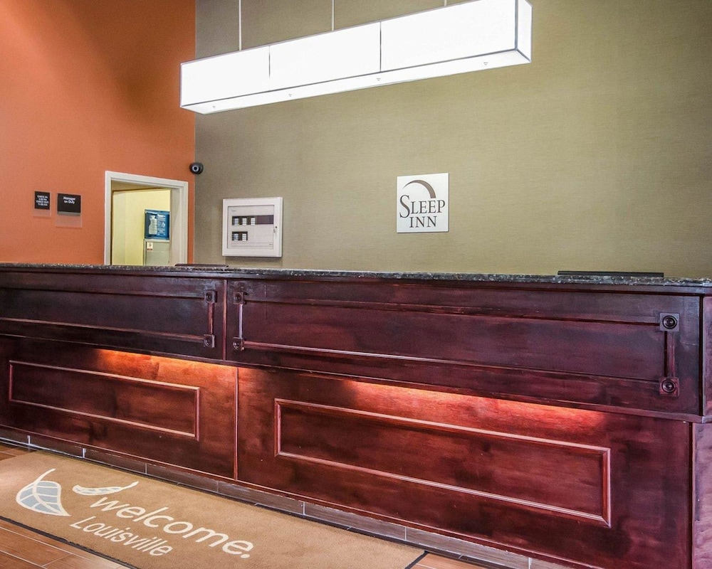 Spark by Hilton Louisville Airport - photo 2