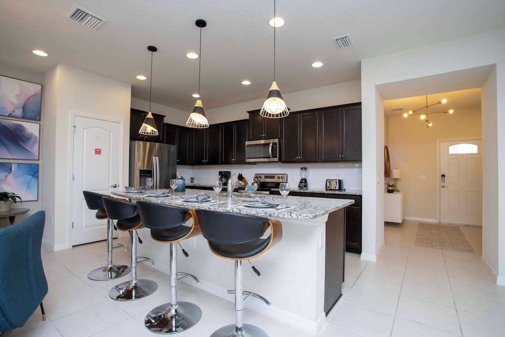 Gorgeous Themed Townhome at Windsor at Westside WW8915 - photo 10